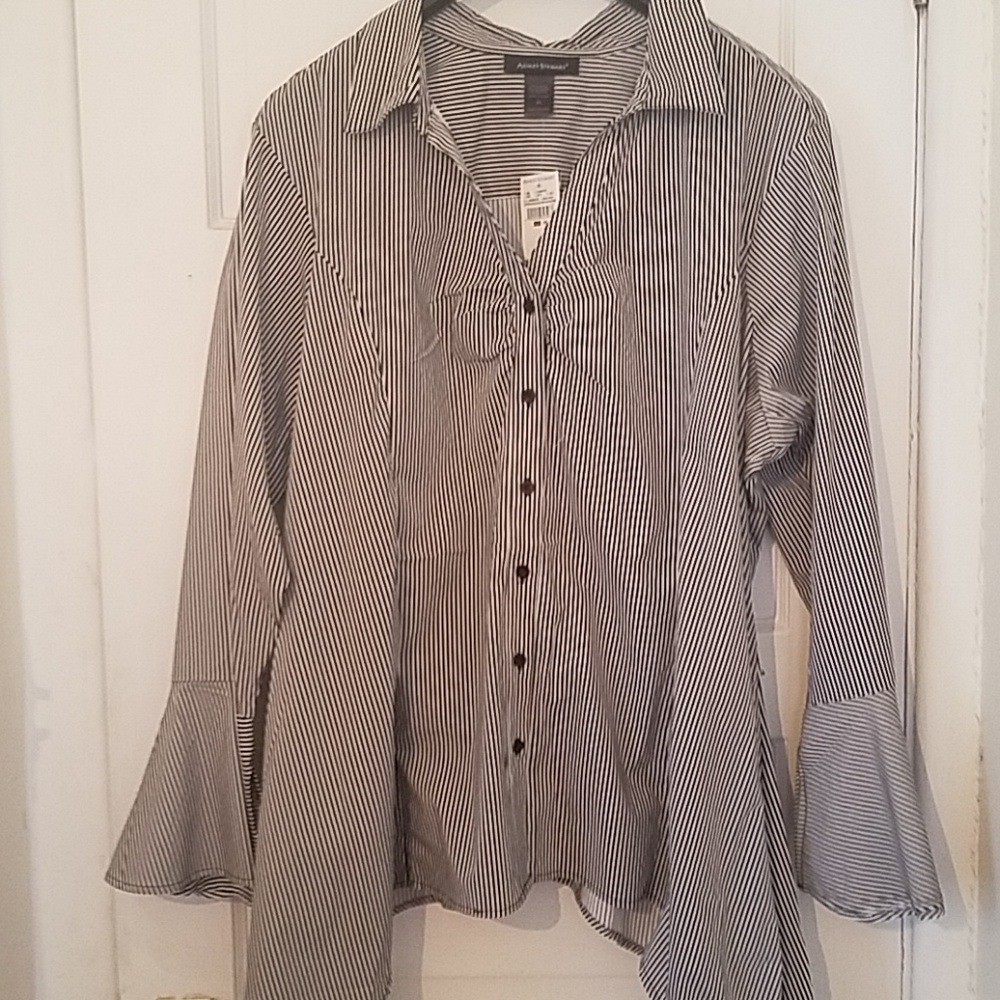 Women's cotton blouse